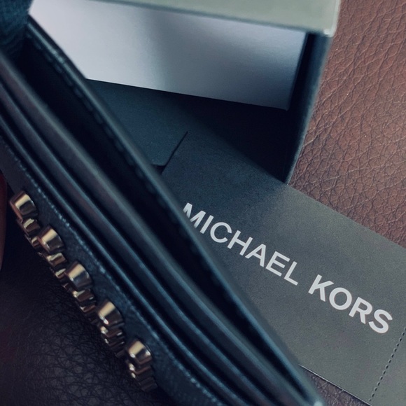 Michael Kors Jet Set Card Case Studded Wallet, NIB - Picture 4 of 6